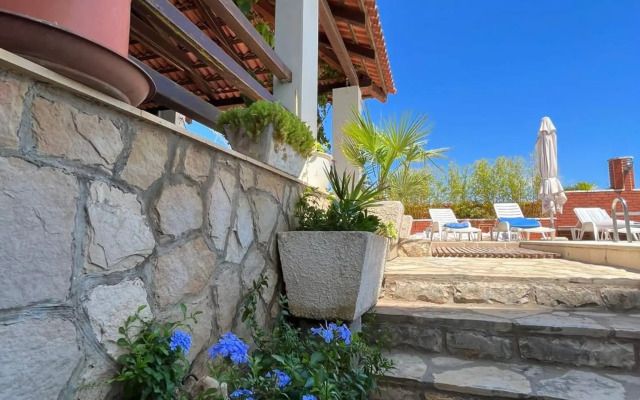 Studio apartment Gorana