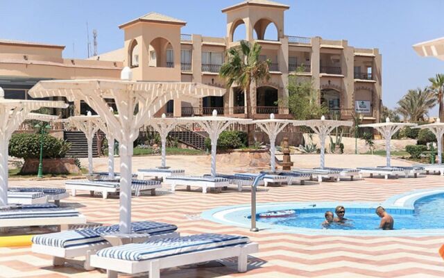 Pensee Royal Garden Beach Resort