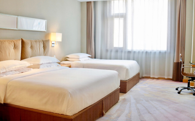 Holiday Inn Beijing Deshengmen by IHG – Guest Rooms – Beijing
