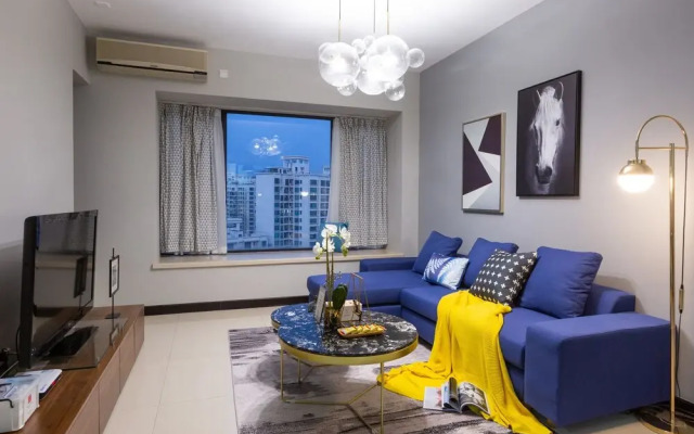 Locals Boutique Apartment Huafa Plaza 38