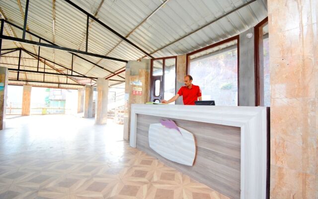 OYO 40160 Hotel  Aaa