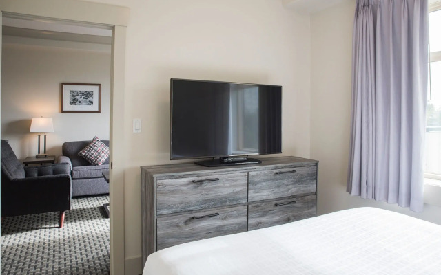 Chateau Nova Yellowknife