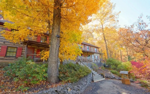Sugar Tree Inn
