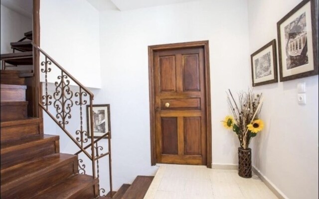Rodos City House