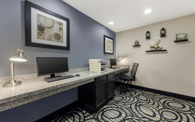 Best Western Plus Sand Bass Inn & Suites