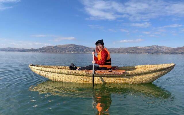 Uros Titicaca Lodge