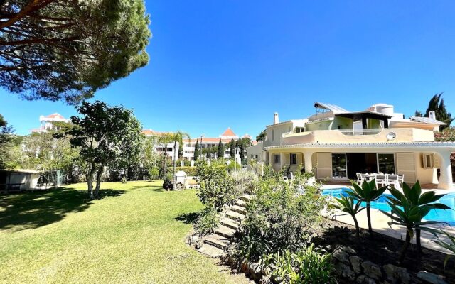 Vilamoura Amazing Golf Villa With Pool