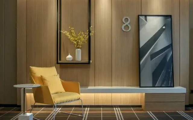 Century Star Holiday Hotel (The Ancient City of Shangqiu Nanjing Road)