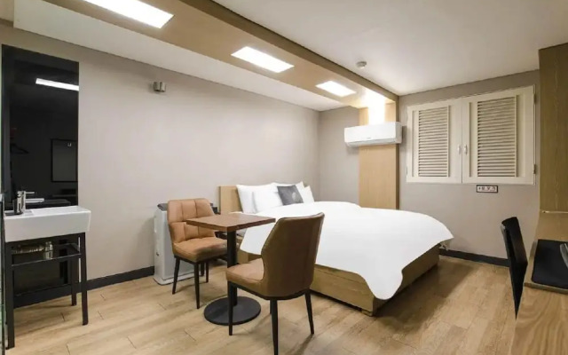 Bulgwang 3S Hotel
