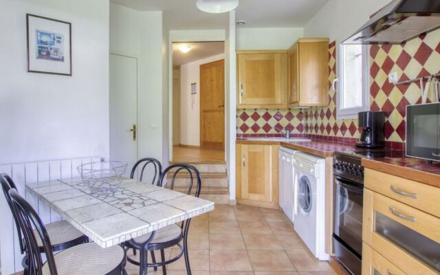 Holiday Home Le Puit des Oliviers 1 (LCD150)