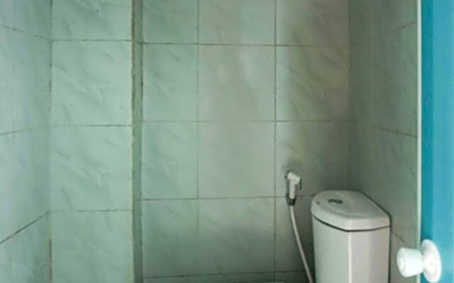 OYO Life 2918 Kost Arrazaq