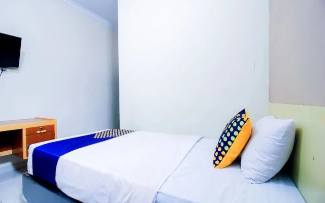 Spot On 2370 Berkah Homestay Syariah