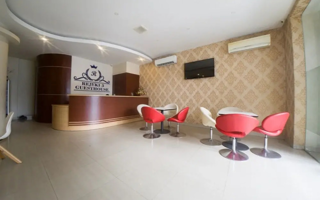 Reddoorz near Ambon Plaza