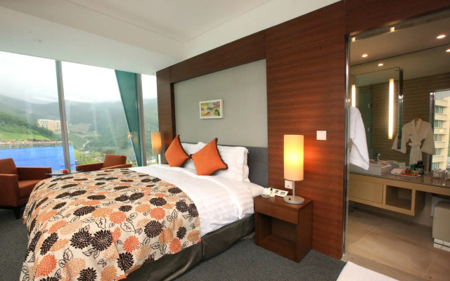 High1 Grand Hotel Convention Tower