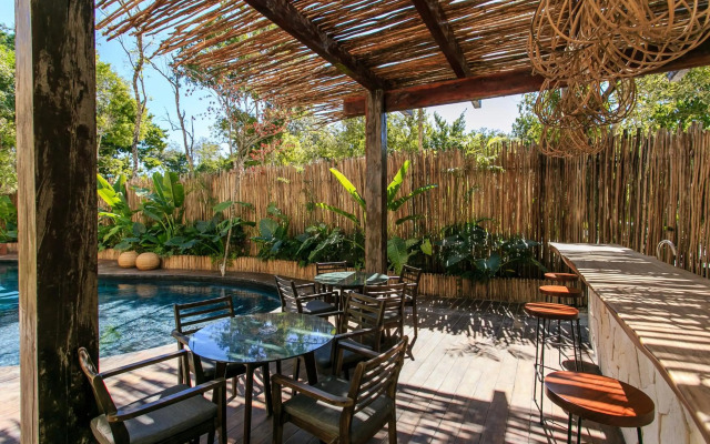 Eco-chic Design Condos Wrapped in Nature's Elements by Moskito