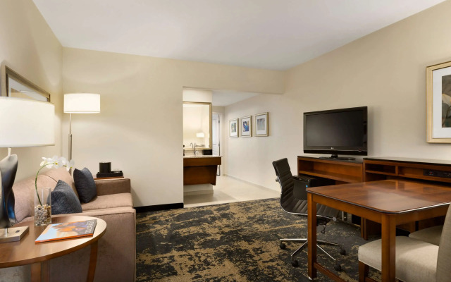 Embassy Suites by Hilton Denver Downtown Convention Center