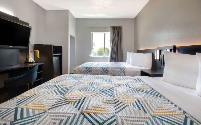 Motel 6 San Antonio, TX - South