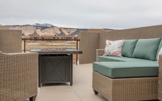 Canyon Views