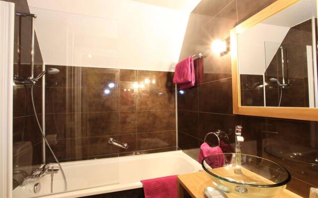 Hotel De La Couronne