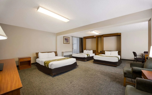 Quality Inn & Suites Canon City