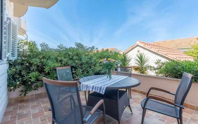 Villa 2 Pools 25951