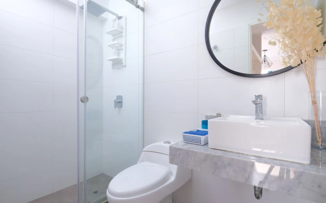 GLOBALSTAY. Stylish Stelar Apartments. Rooftop Swimming Pool