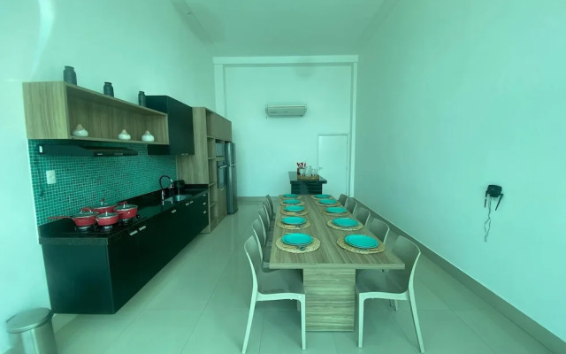 Flat 110 Muro Alto CC by LaPlaya