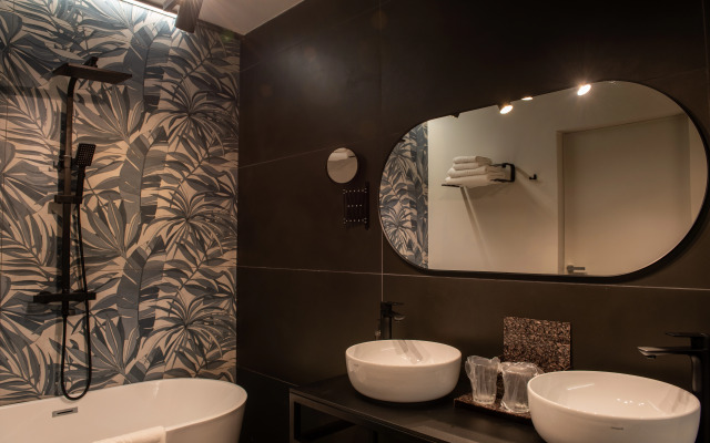 Bucharest Comfort Suites