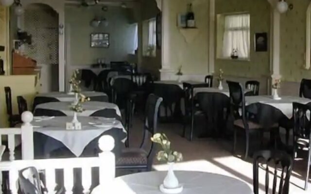 The Cliff Hotel