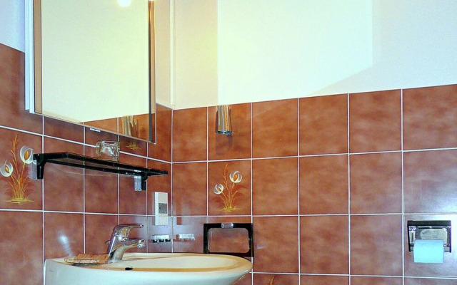 Sprawling Villa in Saint-tropez With Swimming Pool