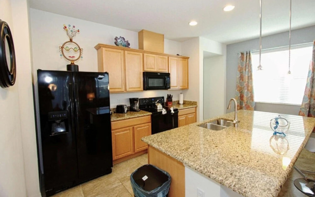 3207 Compass Bay
