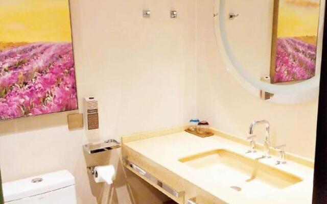 Lavande Hotel Taixing Jiangping Road