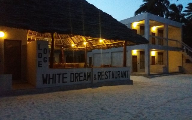 White Dream Lodge & Restaurant
