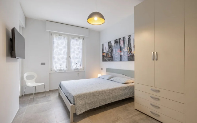 5 Minutes Walk by Wonderful Italy