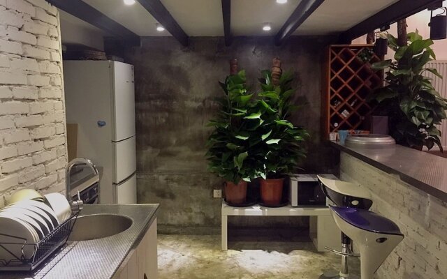 JY Distributed Theme Hotel Apartment