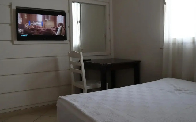 Dort Mevsim Pansiyon