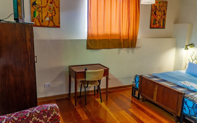 Hommam House