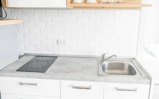 Sleek 2 Bed Apt T2-818