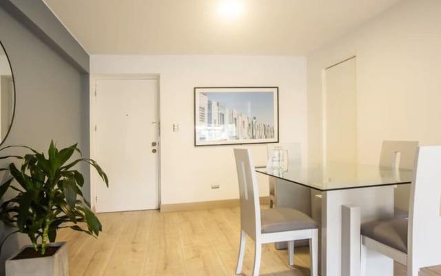 w Minimalist 1BR w AC in Miraflores