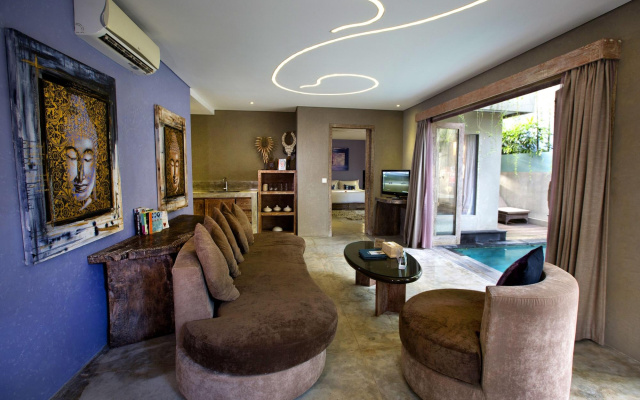 Blue Karma Dijiwa Seminyak – Lobby – Bali