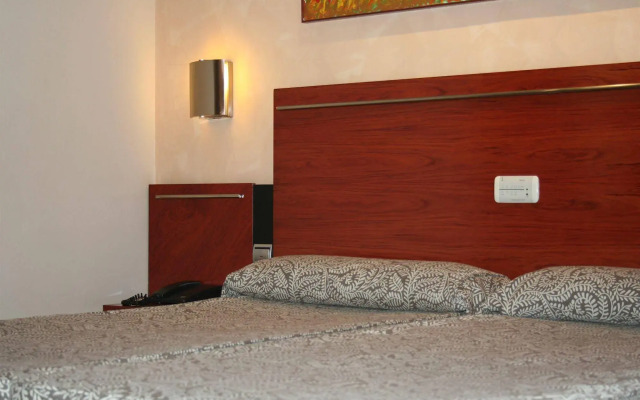 Hotel Garbi Millenni