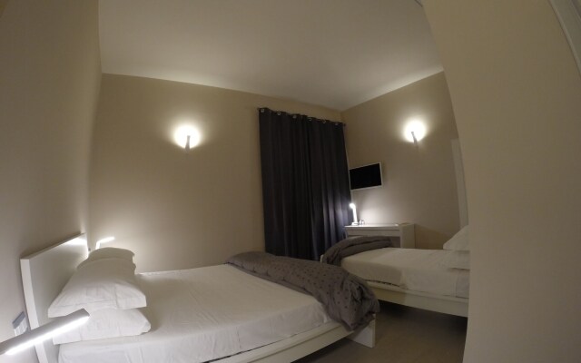 Up Hotel