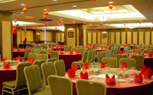 Sun Way Airport Hotel