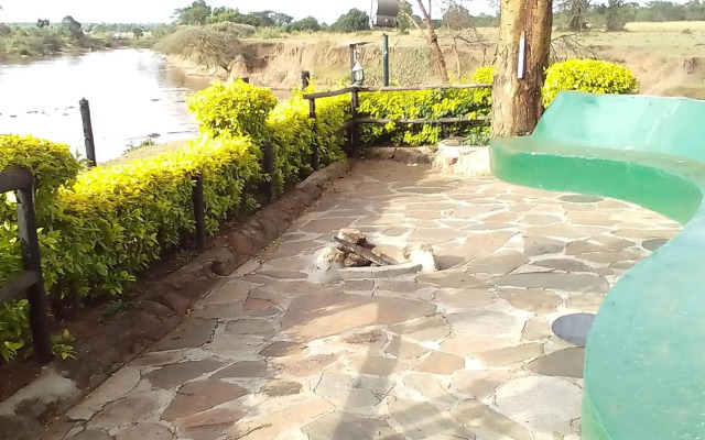 Mara River Lodge