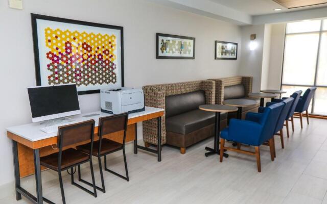 Holiday Inn Express : Hillsboro I-35, an IHG Hotel