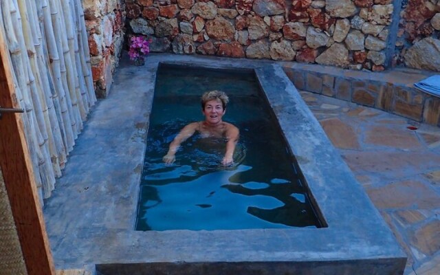 Pangani Cliffs Lodge