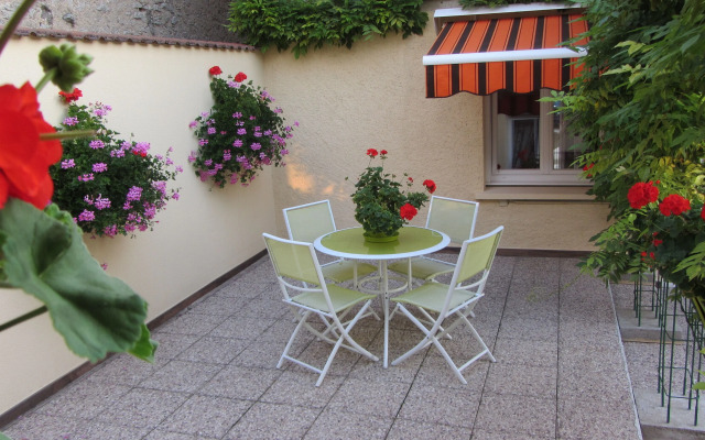 Chambre D'Hotes Les Glycines