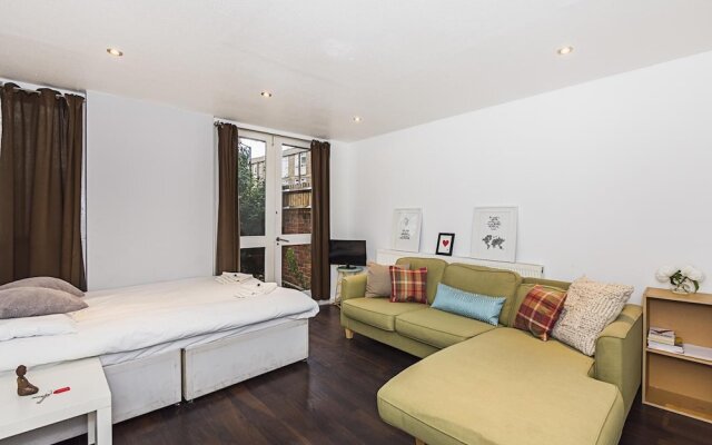 Double Room, Amazing and Cozy Near Kennington