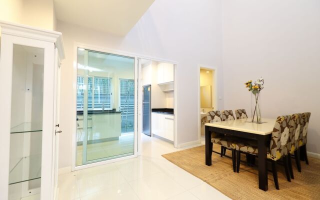 3 Bedrooms Central Bangkok - Perfect Home