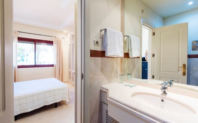 RentAndHomes Marbella Luxury Beach